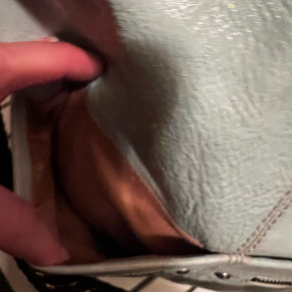 The Sak Leather Shoulder Bag - Picture 8 of 16